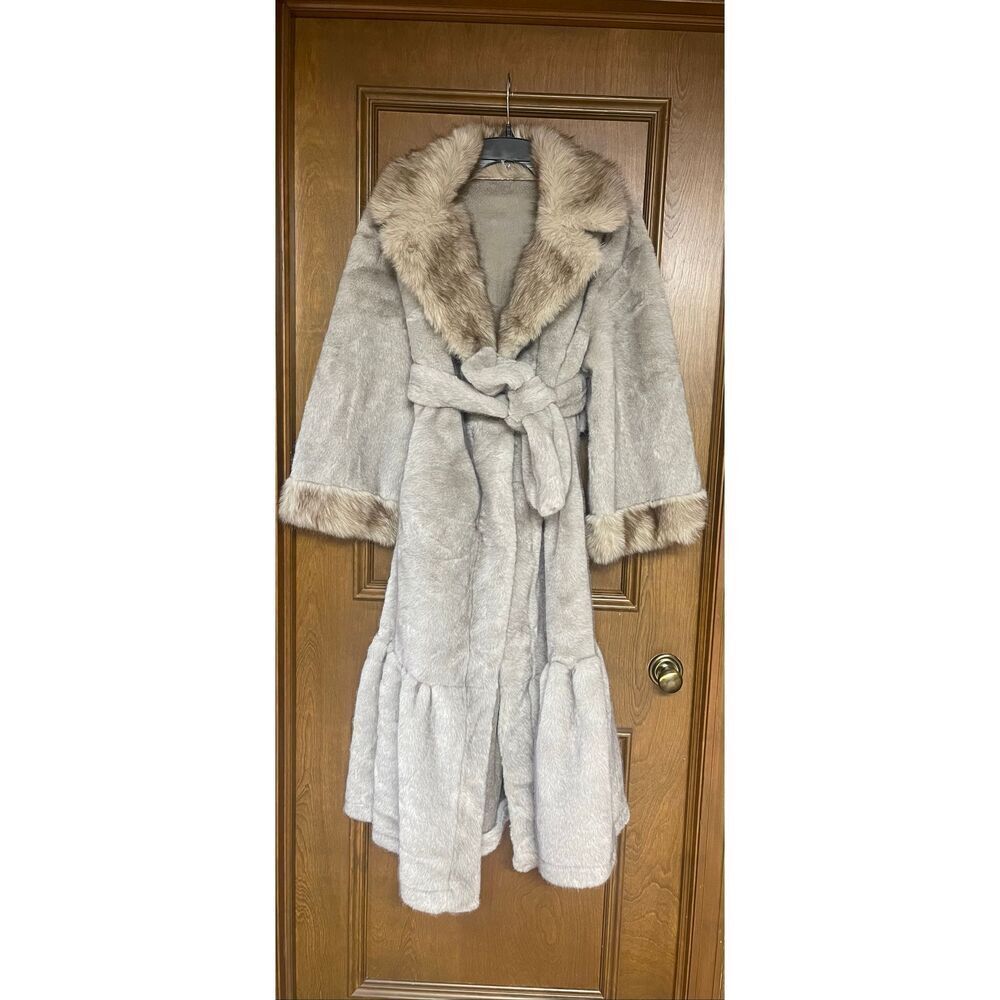 Very nice faux fur coat